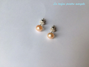 Sterling silver earstud earrings with peach cultured pearl 6 mm