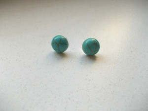 Sterling silver earstud earrings with turquoise 10 mm