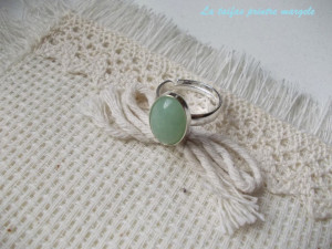 Sterling silver adjustable oval green aventurine ring