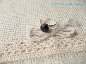 Sterling silver adjustable ring with round blue goldstone 8 mm - Img 2