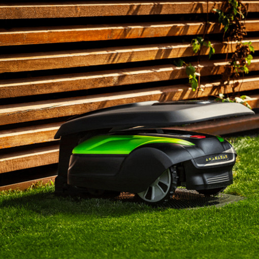 ROBOT DE TUNS GAZONUL GREENWORKS OPTIMOW 15