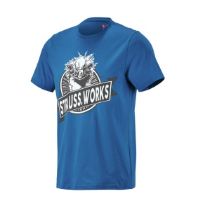 e.s. T-shirt strauss works