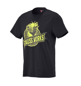 e.s. T-shirt strauss works