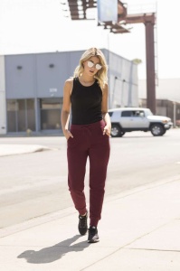 WOMEN'S SLIM CUFFED JOGGER