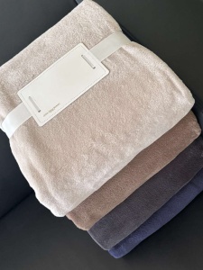 OLIMA CORAL FLEECE BLANKET