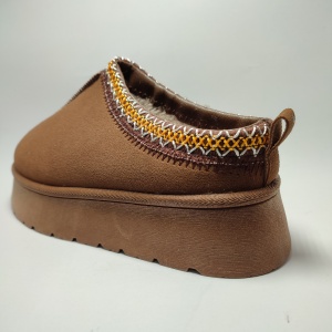 UGG SHORT ORIENTAL FEMEI 15 - Img 3