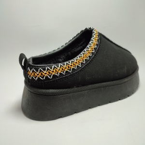 UGG SHORT ORIENTAL FEMEI 13 - Img 3