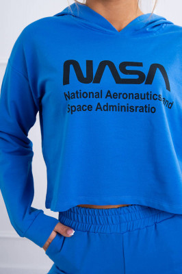 Дамски комплект с надпис NASA е модел с две части - къса блуза с дълъг ръкав и спортно долнище