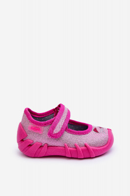 Детски балеринки на полската марка Befado са отличени с етикета Healthy Foot. което означава правилно функциониране и развитие на детското стъпало. Лека, гъвкава и противохлъзгаща подметка ще осигури сигурност и комфорт при носене. Горната част е изработе
