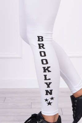 Дамски клин с надпис "Brooklyn". Модела е произведен от 90% памук и 10% еластан. Размерът е универсален и ще бъде подходящ за дами, носещи размери XS, S и M
