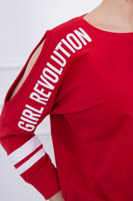 Представяме ви комплект суитчър и панталон с надпис Girl Revolution