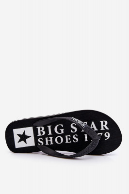 Мъжките джапанки на полската марка Big Star са изработени от дунапрен. Този лек дизайн включва гумени каишки с лога. Изключително удобните джапанки са идеални за басейн или плаж. Вижте и други модели джапанки от марката BIG STAR!