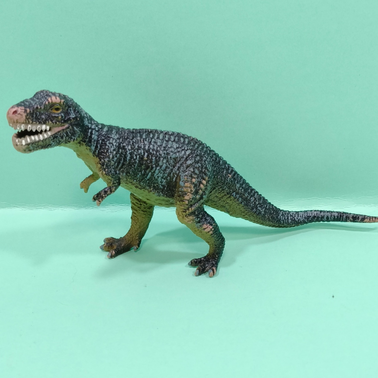 figurină dinozaur 25x13cm
