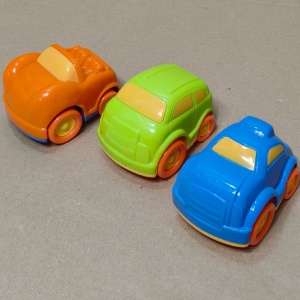 lot 3 mașinuțe 10cm