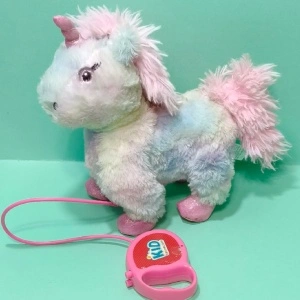 unicorn mergător cu sunete 27cm