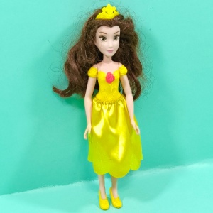 păpușă Disney Belle 28cm