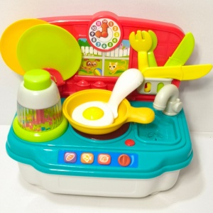 Set bucătărie (cu sunete/lumini)