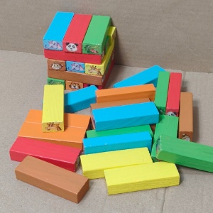 joc tip Jenga lemn