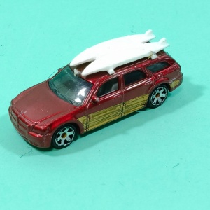 Matchbox Dodge Magnum 8cm