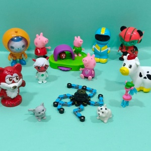 lot figurine
