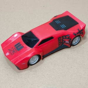 mașinuță luminoasă Transformers 17,5cm (lipsă telecomandă)