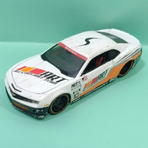 Maisto Chevrolet Camaro metalic 20cm - Img 2