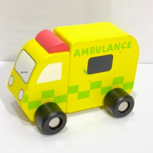 ambulanță lemn Homestore 10cm