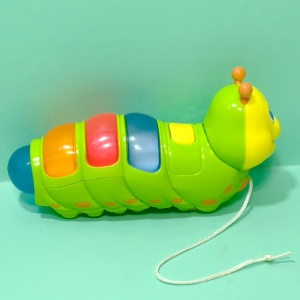 jucărie de tras omidă muzicală 27cm - Img 2