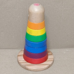 turn Montessori cu inele de stivuit din lemn 21cm