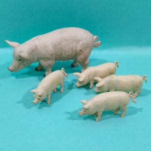 figurină scroafă ELC 11cm cu purcei