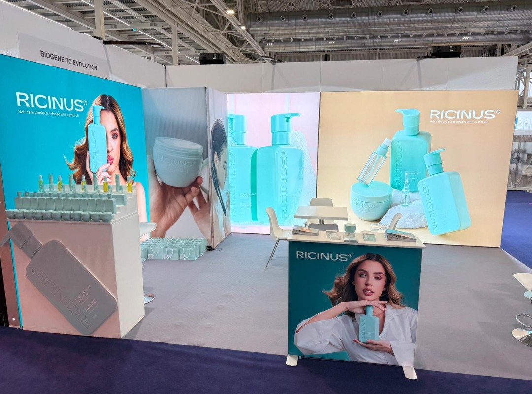 Cum să-ți construiești identitatea de brand prin designul standului expozițional