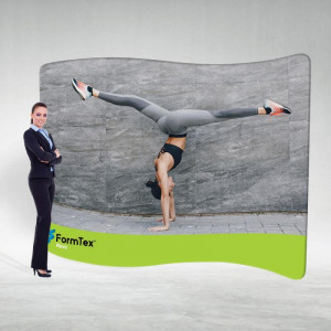 Perete textil expozitional sistem click wave 3m