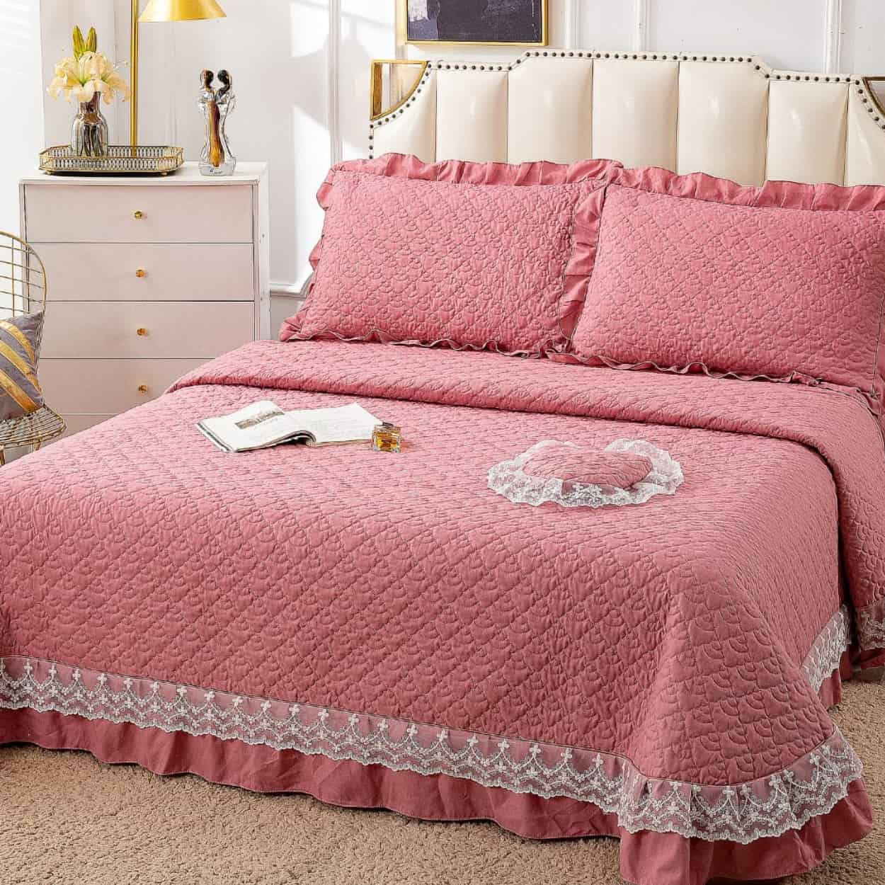 Кувертюра + подарък 3 калъфки за възглавници, 230х250 см, капитонирана ...