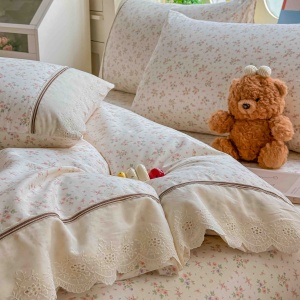 Спално бельо Ranforce 100% памук, крем с розови цветя и дантела | JoJo Home – продуктова снимка в продуктов каталог
