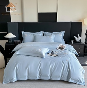 Спален комплект JoJo Home XH50-12, 100% сатениран памук Premium, 4 части, светлосин с флорална бродерия