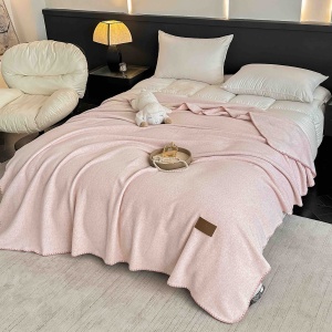 Одеяло JoJo Home с ефект на кашмир, 200x230 см, пудрено розово, с чанта, pcsh-01