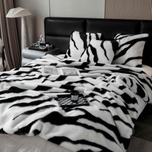 Луксозно одеяло Jo-Jo Home, тип кожа от Норка + 2 калъфки, 200x230 см, с цип, PBN-02 (бяло и черно) - Img 2