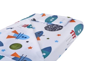 Lenjerie patut bebe, SomnART, cearceaf pat 60x120x10 cu elastic, cearceaf pilota 80x110, perna joasa 20x35, Rachete - Img 1