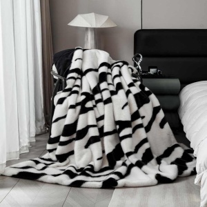 Луксозно одеяло Jo-Jo Home, тип кожа от Норка + 2 калъфки, 200x230 см, с цип, PBN-02 (бяло и черно) - Img 4