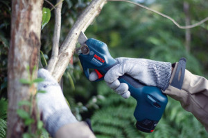 Akumulatorske makaze za orezivanje Pro Pruner 2x3.0Ah BOSCH - Img 10