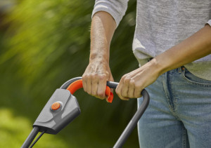 Akumulatorska kosilica sa baterijom i punjačem Powermax 30/18V P4A GARDENA - Img 2