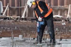 Elektro-pneumatska čekić bušilica SDS MAX sa špic dletom GBH 8-45 D BOSCH - Img 3