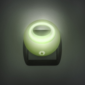 Lampa de veghe cu LED si senzor de lumina - verde: Adio intunericului! - Img 1