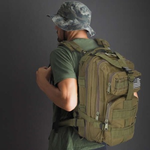 Rucsac Turistic Militar Verde 26L cu Sistem de Eliberare Rapidă, Rezistent la Apă și Uzură, Perfect pentru Drumetii și Utilizare Zilnică - Img 6