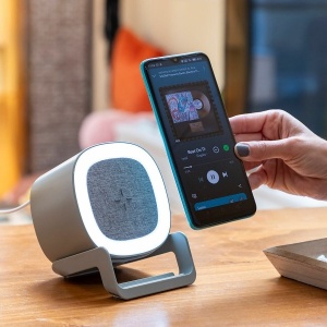 Boxă Bluetooth Inovatoare cu Încărcare Wireless și LED – Portabilă, Multifuncțională, Control Tactil, Lumina Duală, Compatibilă Universal - Img 6