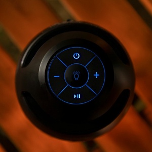 Difuzor Bluetooth Portabil cu Lampă LED cu Efect de Flacără, Capacitate Baterie 1800mAh, Negru