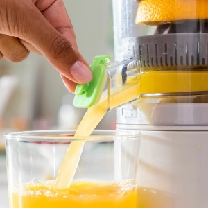 Storcător de Fructe Automat și Portabil Reîncărcabil - Extractor de Suc 40W, Capac Anti-Picurare, 250ml, USB-C