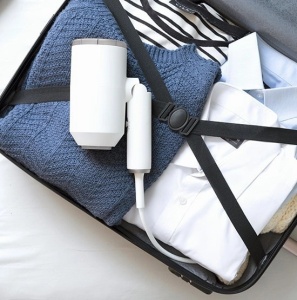 Uscator de par Ionic, cu accesorii Ventio, Pliabil 1600W ALB/GRI