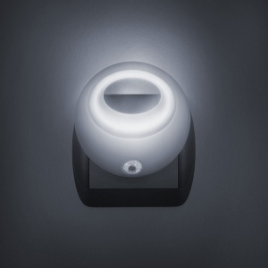 Lampa de veghe cu LED si senzor de lumina - alb: Lumina discreta si eficienta pentru apartamentul tau - Img 1