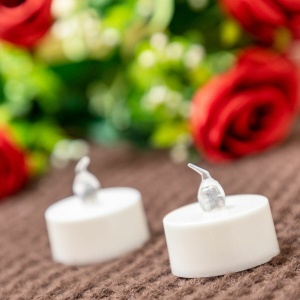 Set de 12 Lumânări LED ROMANDLE - Lumina Calda, Reutilizabile, Siguranta Maxima, Buton On/Off, Decorative și Ecologice